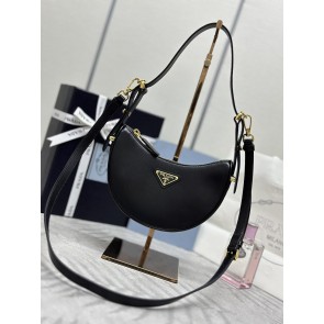 PRADA  215105Z5N01312327421174