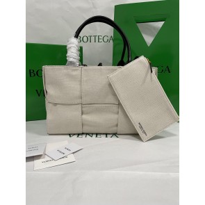 BOTTEGA VENETA  248193Z5N02121711381762