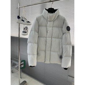 Canada Goose  293571Z5N0220121530942