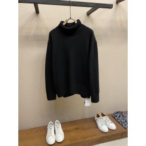 Givenchy  253804Z5N0225165408433